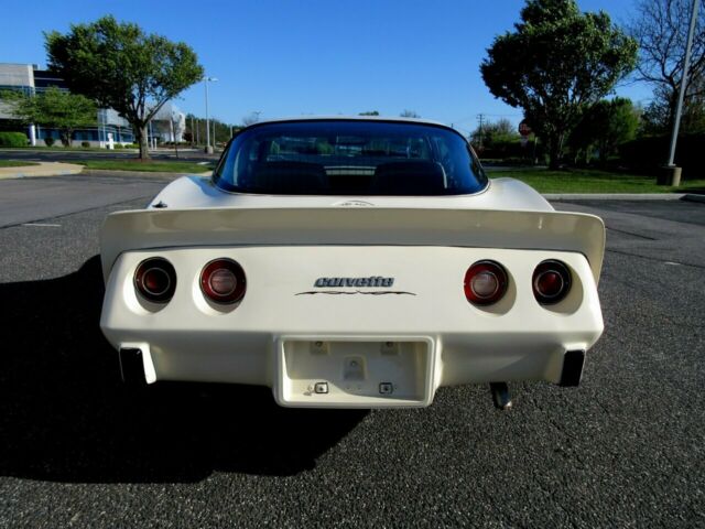 Chevrolet Corvette 1979 image number 15