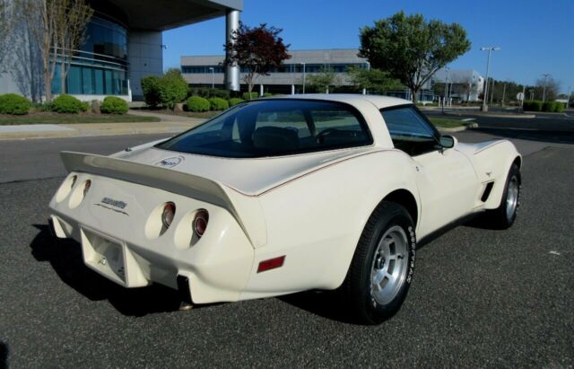 Chevrolet Corvette 1979 image number 35