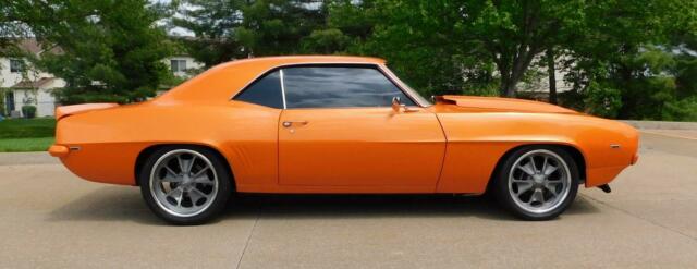 Chevrolet Camaro 1969 image number 2