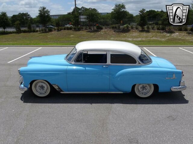 Chevrolet Bel Air/150/210 1953 image number 32