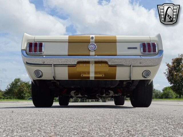 Ford Mustang 1966 image number 22