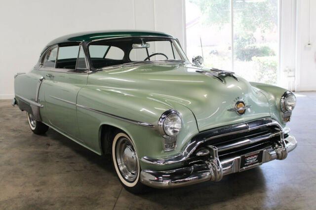 Oldsmobile Eighty-Eight 1951 image number 4