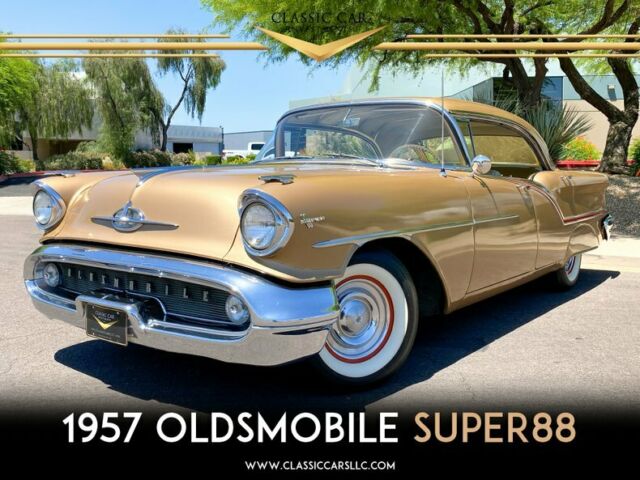 Oldsmobile Super 88 1957 image number 0