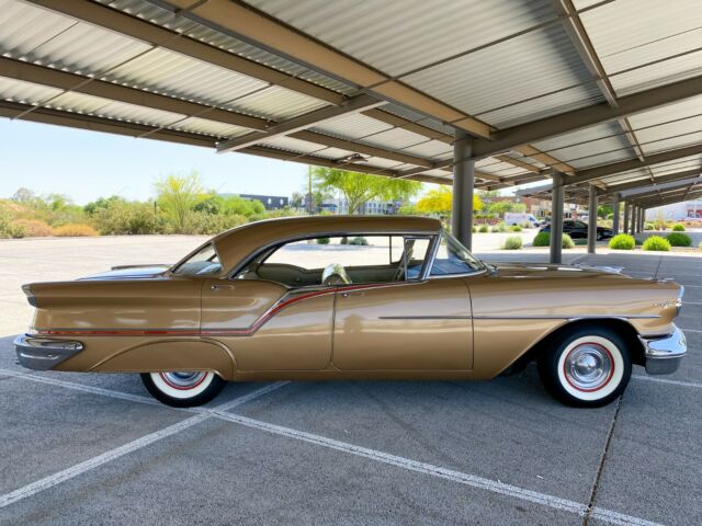 Oldsmobile Super 88 1957 image number 10