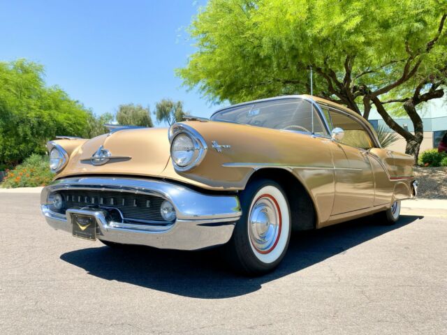 Oldsmobile Super 88 1957 image number 14