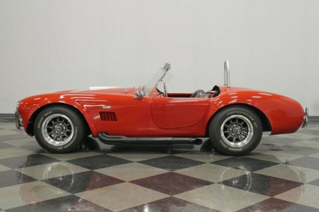 Shelby Cobra 1965 image number 2