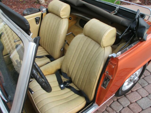 MG Midget 1970 image number 16