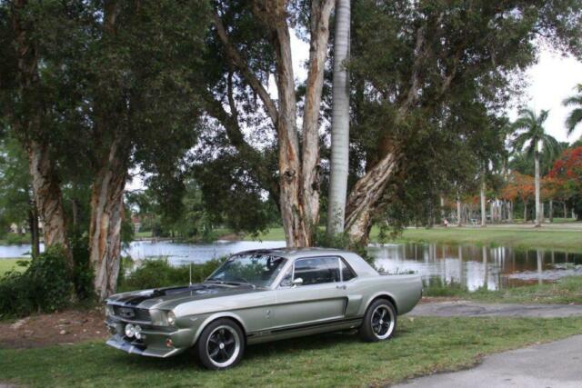 Ford Mustang 1966 image number 25