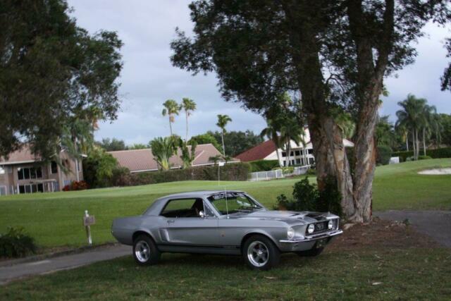 Ford Mustang 1968 image number 0