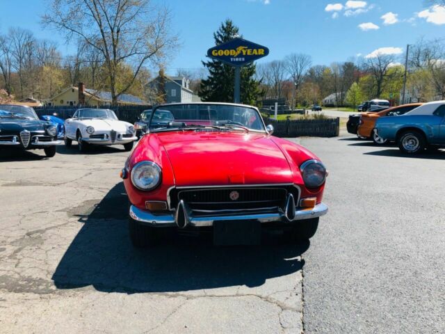 MG MGB 1972 image number 8