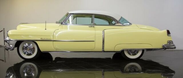 Cadillac DeVille 1953 image number 5