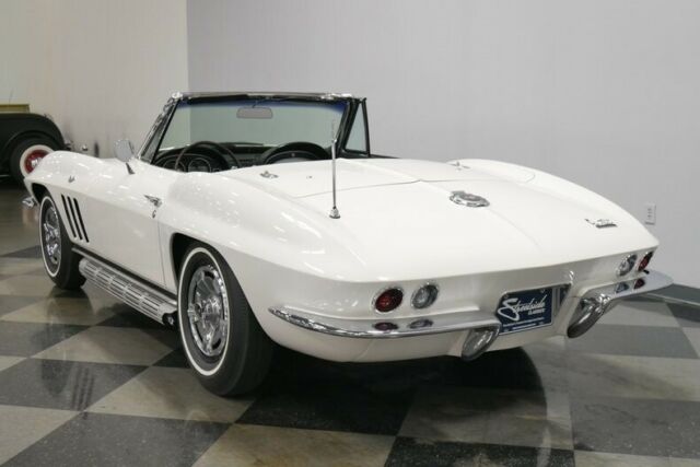 Chevrolet Corvette 1966 image number 33