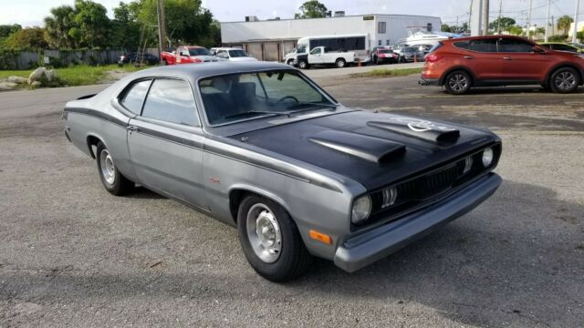 Plymouth Duster 1972 image number 2