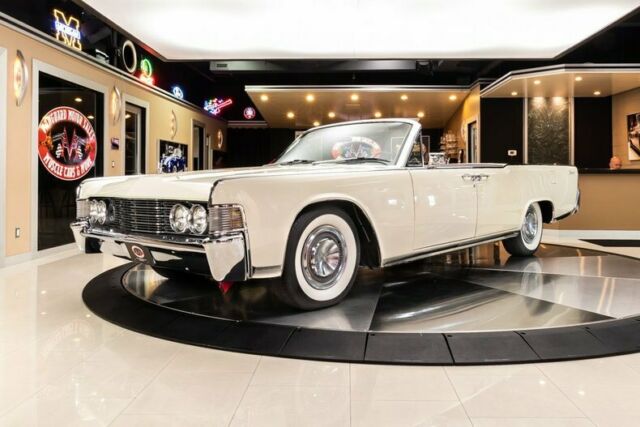 Lincoln Continental 1965 image number 0