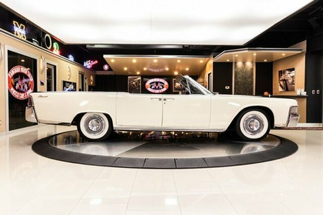 Lincoln Continental 1965 image number 11