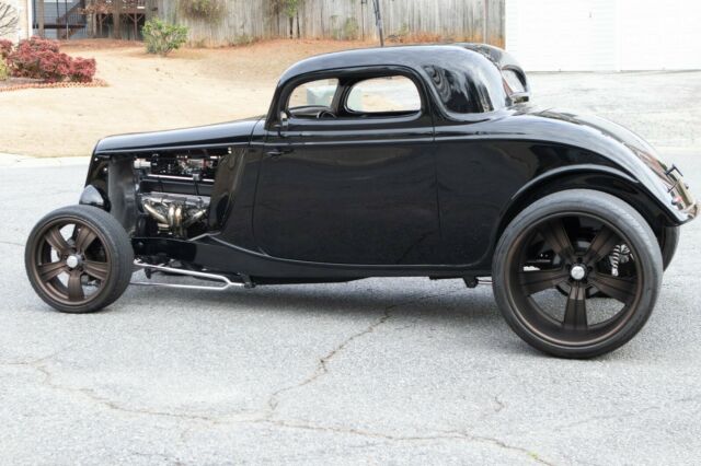 Ford Model 40 - 3 Window Coupe 1934 image number 16