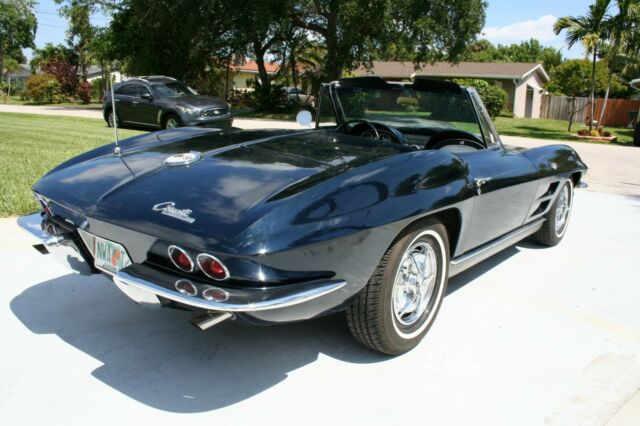 Chevrolet Corvette 1963 image number 27