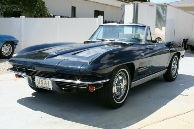 Chevrolet Corvette 1963 image number 30