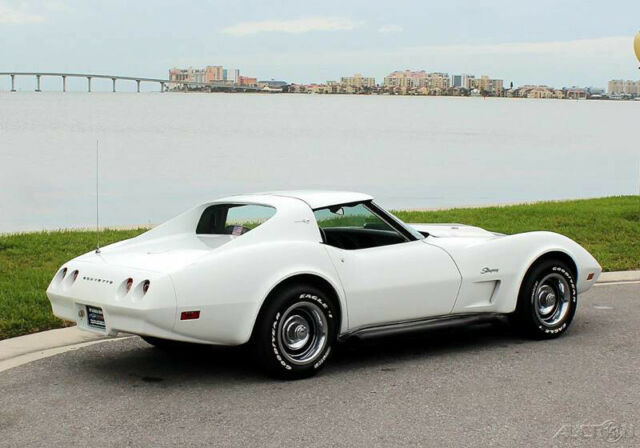 Chevrolet Corvette 1974 image number 26