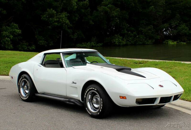 Chevrolet Corvette 1974 image number 27