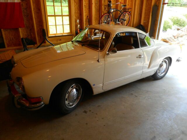 Volkswagen Karmann Ghia 1974 image number 0