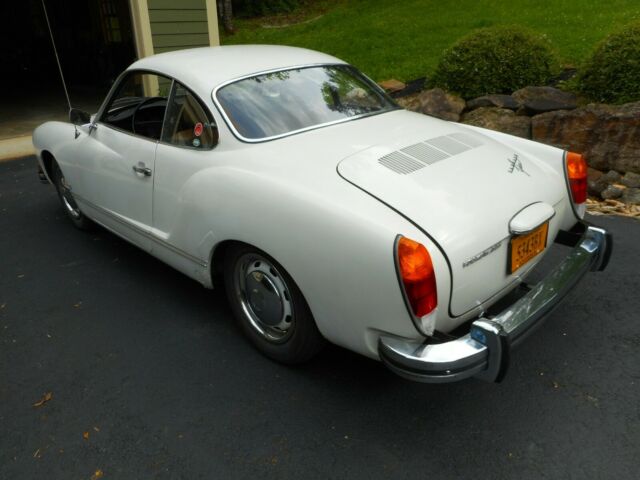 Volkswagen Karmann Ghia 1974 image number 27