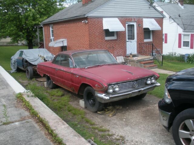 Buick LeSabre 1961 image number 1