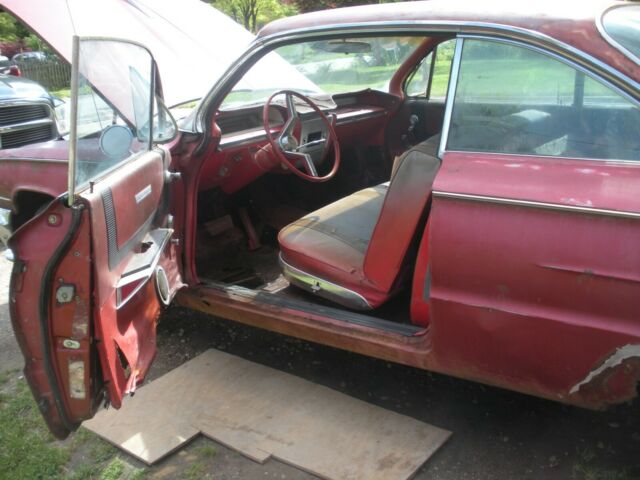 Buick LeSabre 1961 image number 16