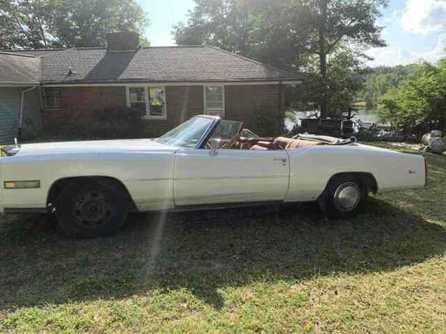 Cadillac Eldorado Convertible 1975 image number 13