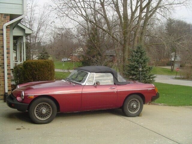 MG MGB 1976 image number 21