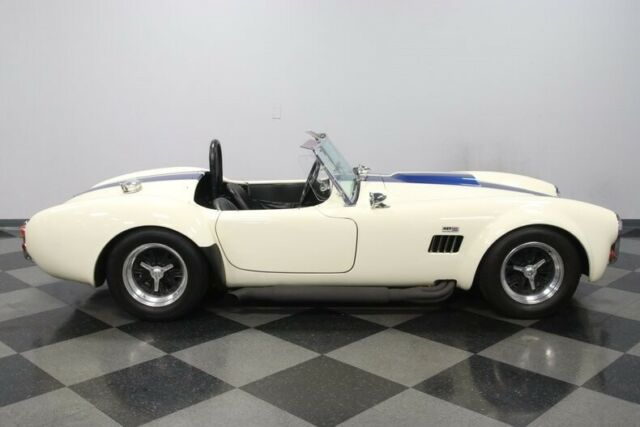 Shelby Cobra 1967 image number 15