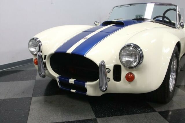 Shelby Cobra 1967 image number 23