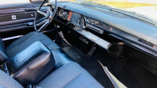 Cadillac DeVille 1966 image number 32