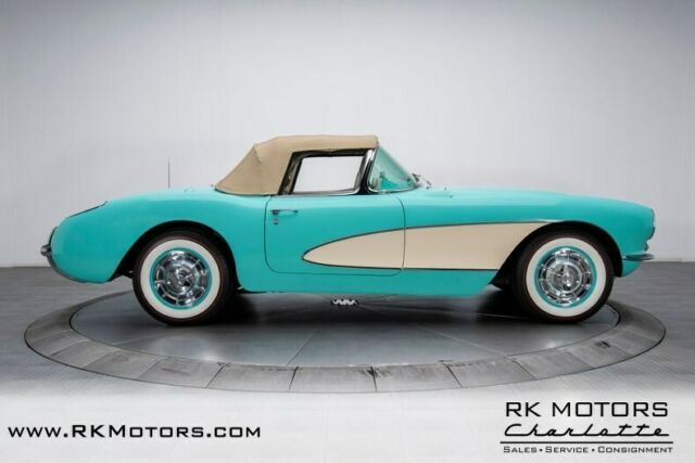 Chevrolet Corvette 1956 image number 13