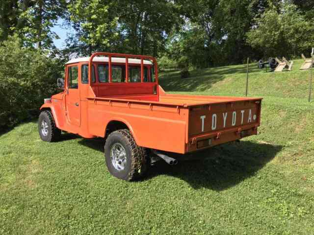 Toyota FJ45 land cruiser 1977 image number 25