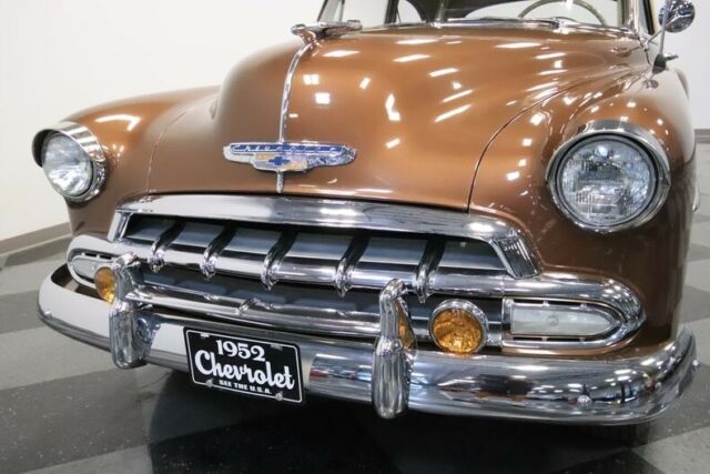 Chevrolet Styleline 1952 image number 46