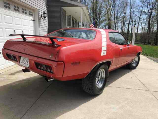 Plymouth Roadrunner 1971 image number 30