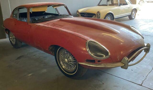 Jaguar E-Type 1966 image number 3