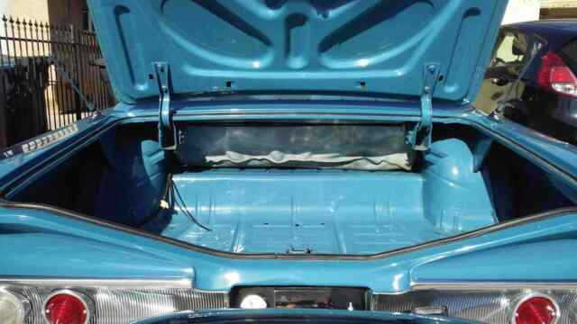 Chevrolet Impala 1960 image number 26