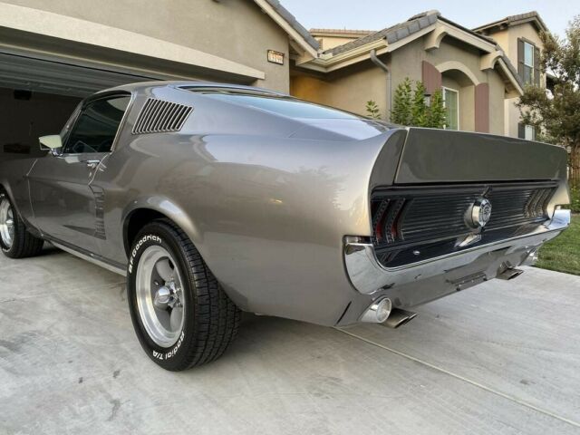 Ford Mustang 1967 image number 10