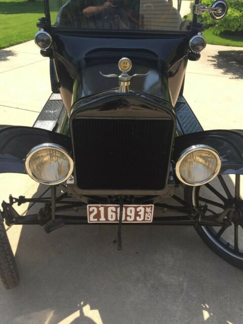 Ford Model T 1919 image number 10