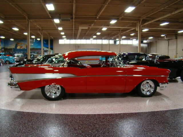 Chevrolet Bel Air/150/210 1957 image number 2