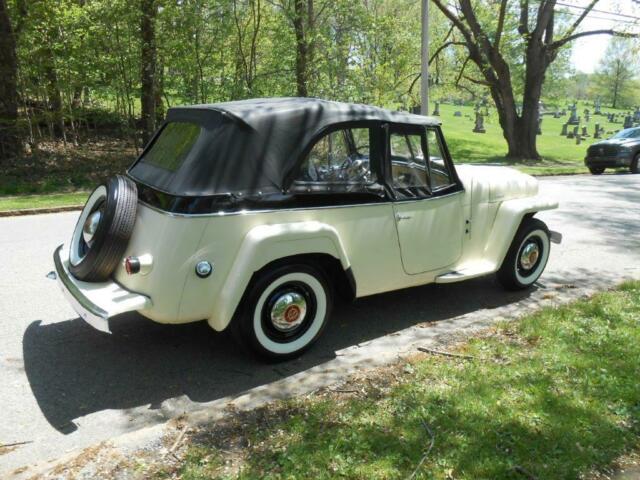 Willys Jeepster 1949 image number 17