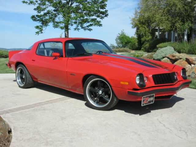 Chevrolet Camaro 1975 image number 26