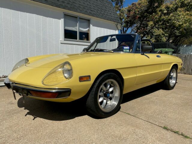 Alfa Romeo Spider 1971 image number 0