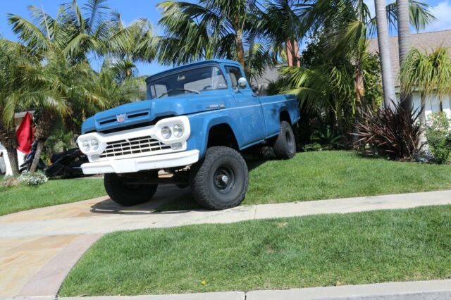 Ford F-100 1960 image number 0