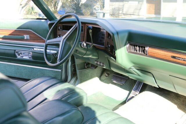 Buick Riviera 1973 image number 9