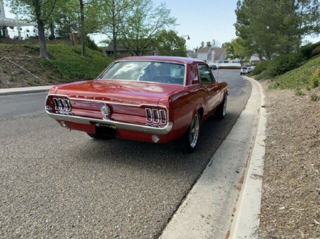 Ford Mustang 1967 image number 15