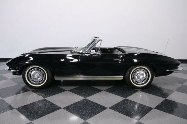 Chevrolet Corvette 1963 image number 26