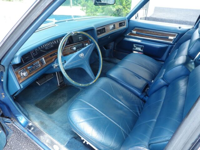 Cadillac Fleetwood 1972 image number 15